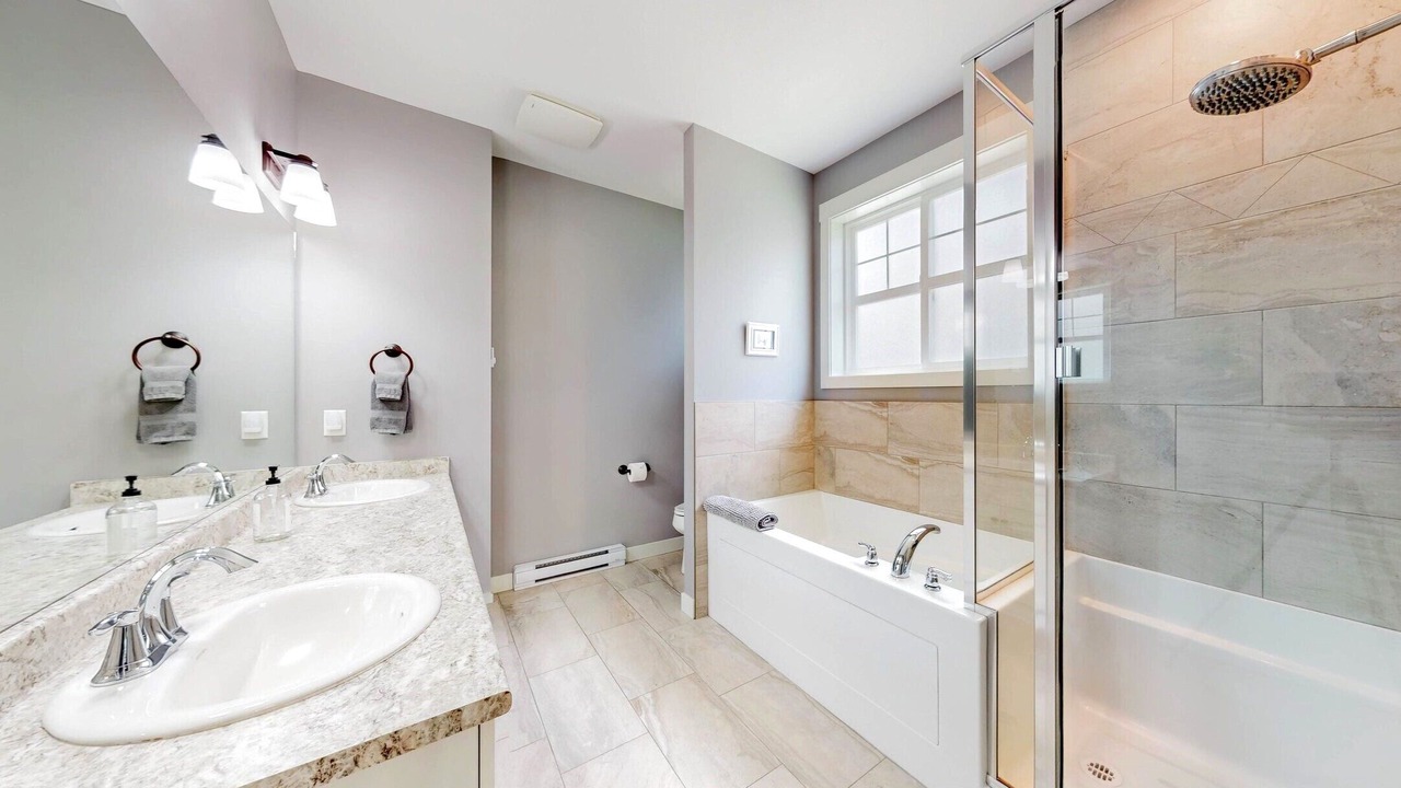 Photo of Bathroom in Okanagan-Similkameen