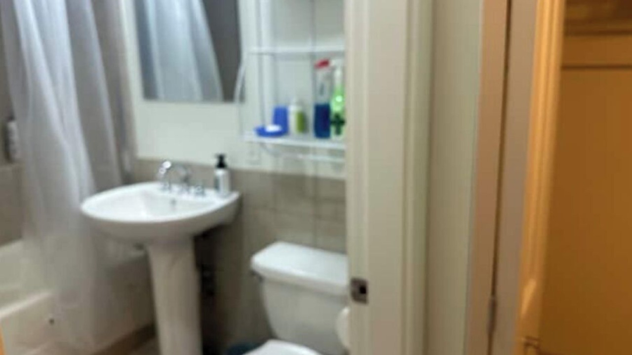 Photo of Bathroom in Arbutus Ridge