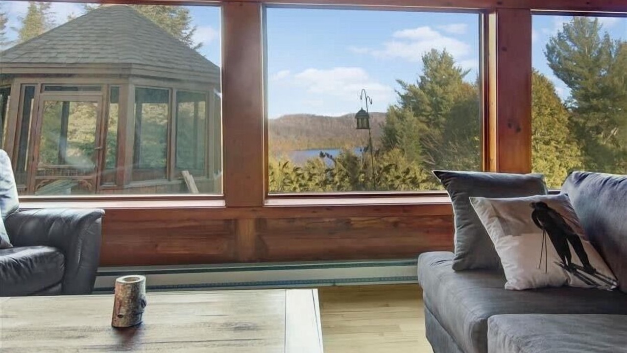 Photo of Livingroom in St-Adolphe-d'Howard