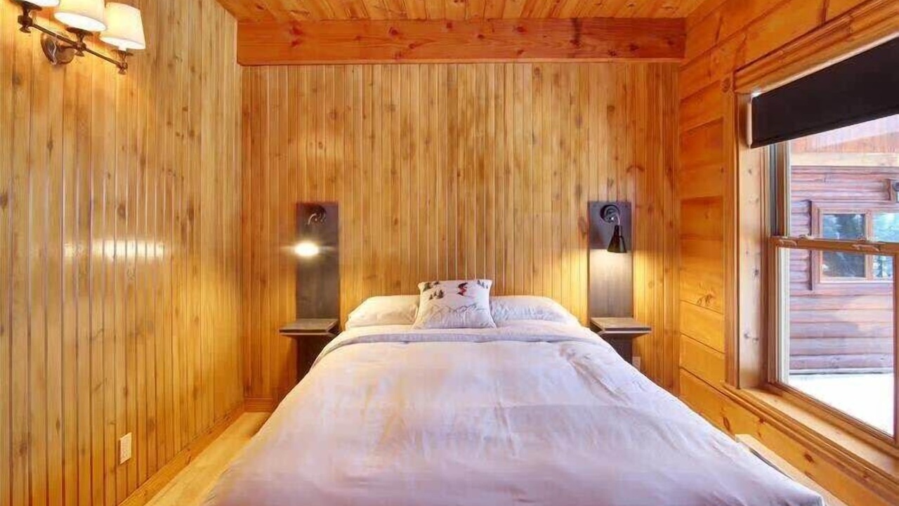 Photo of Bedroom in St-Adolphe-d'Howard