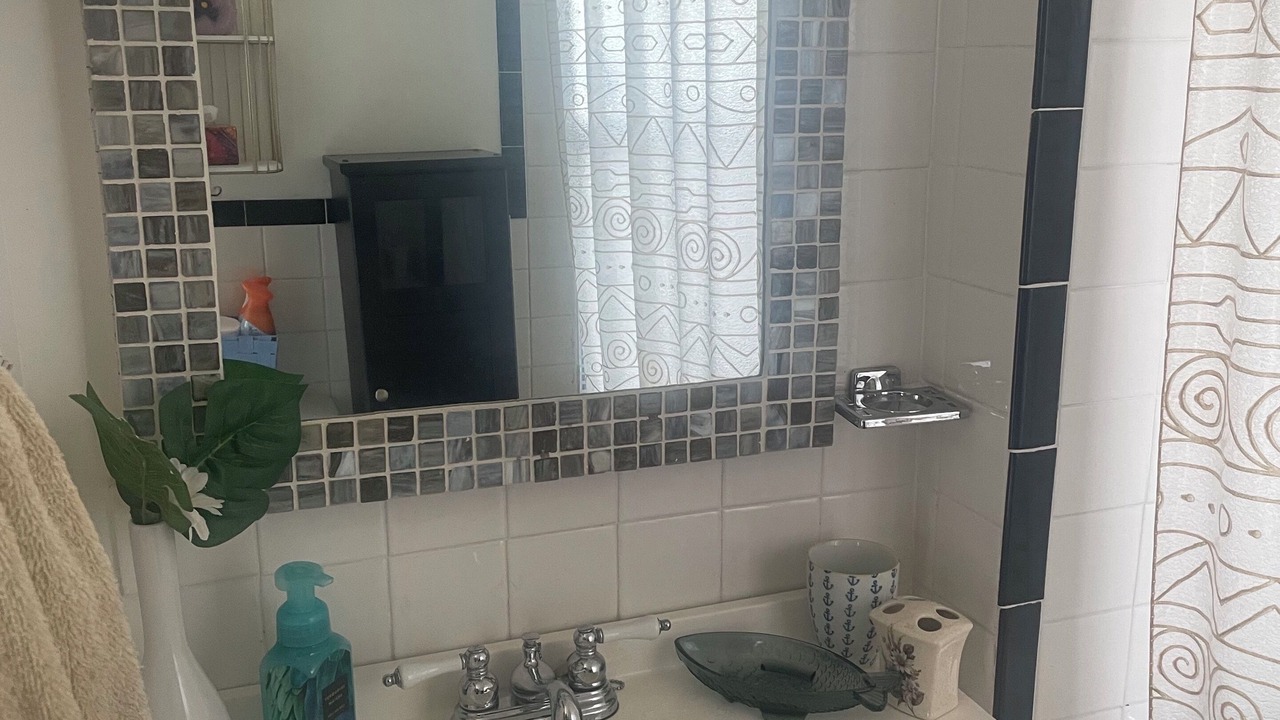 Photo of Bathroom in Waubaushene