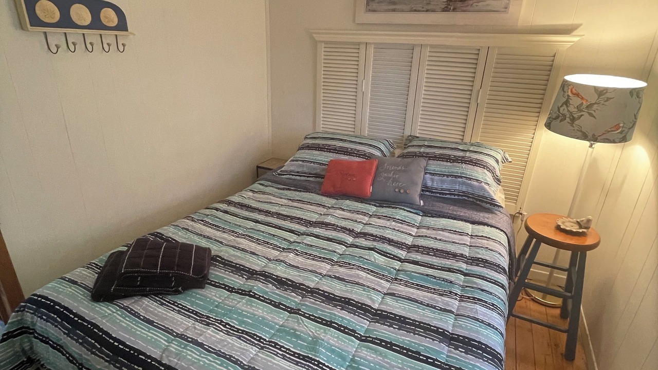 Photo of Bedroom in Waubaushene