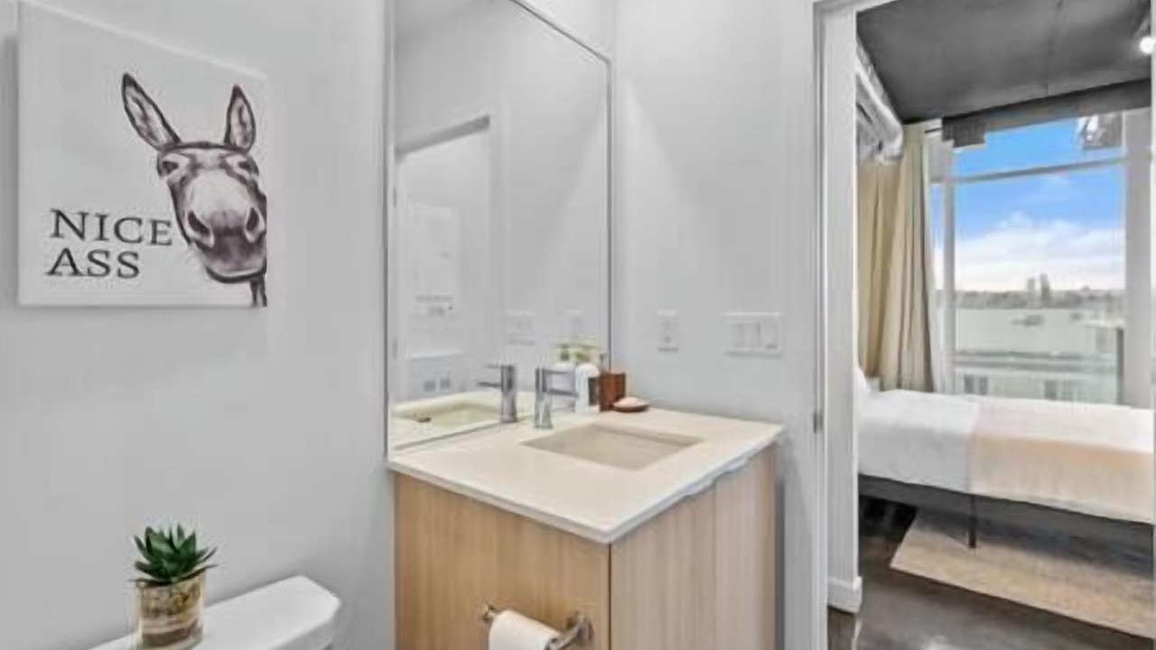 Photo of Bathroom in Connaught