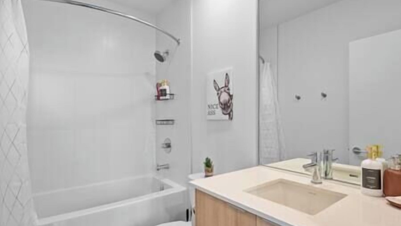 Photo of Bathroom in Connaught