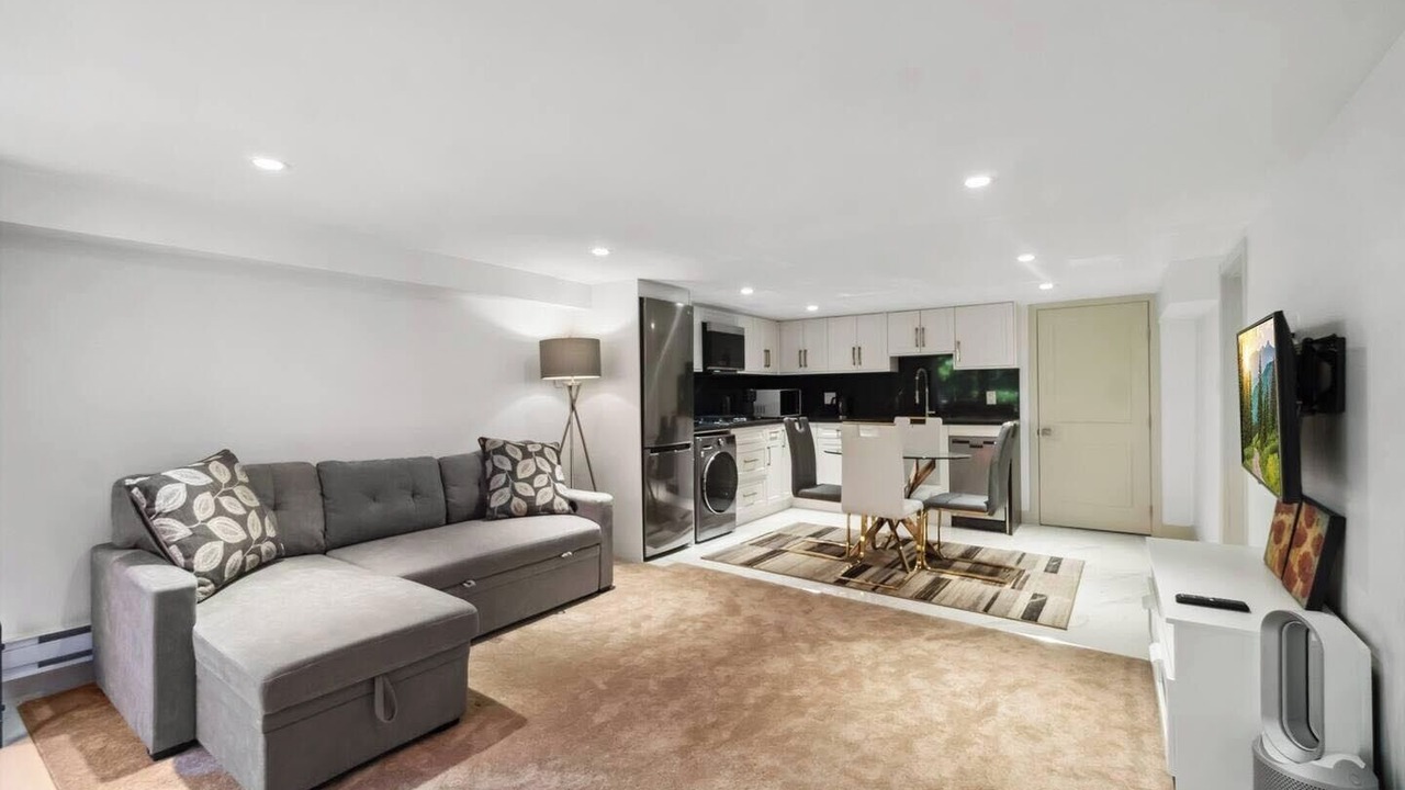 Photo of Livingroom in Upper Lonsdale
