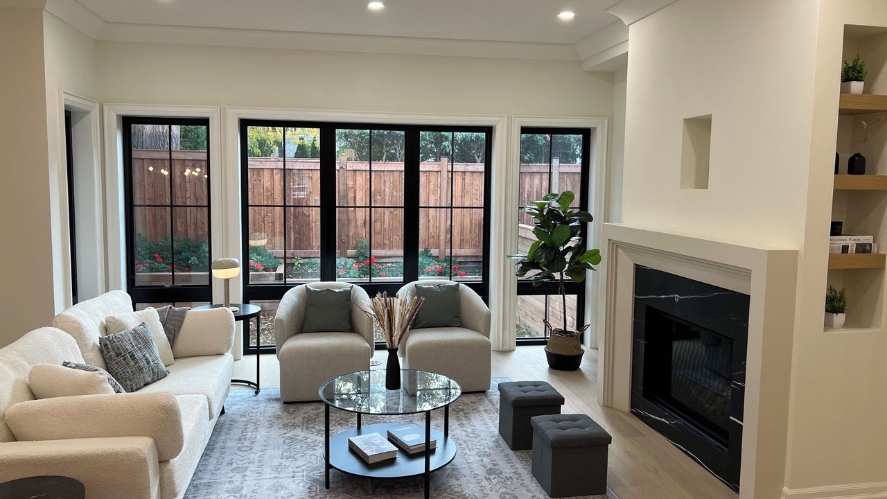 Photo of Livingroom in Oakville