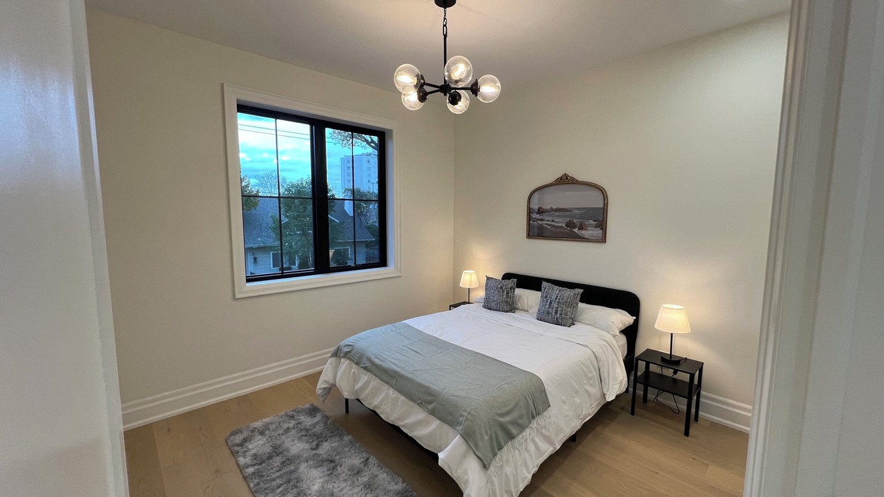 Photo of Bedroom in Oakville