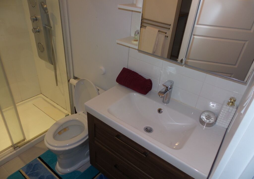 Photo of Bathroom in Mirabel