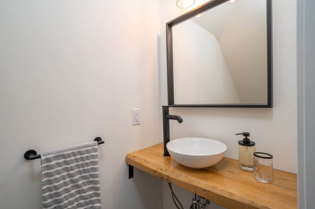 Photo of Bathroom in Hillier