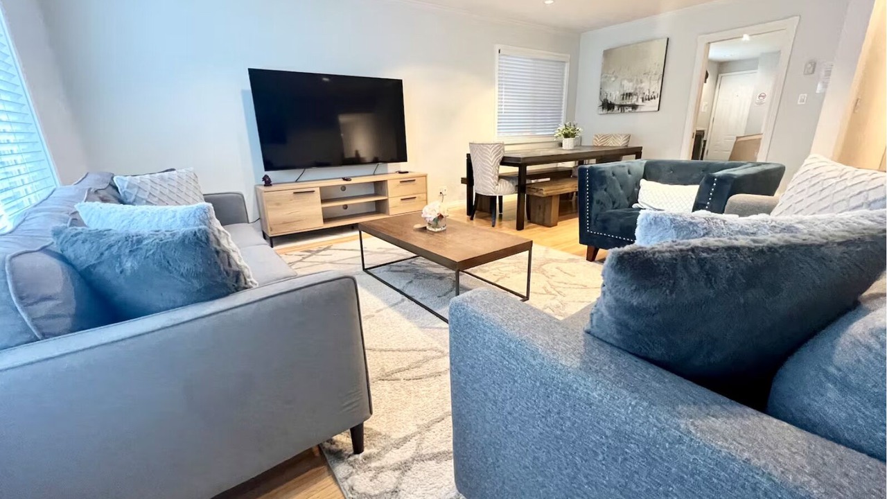 Photo of Livingroom in Mount Pleasant