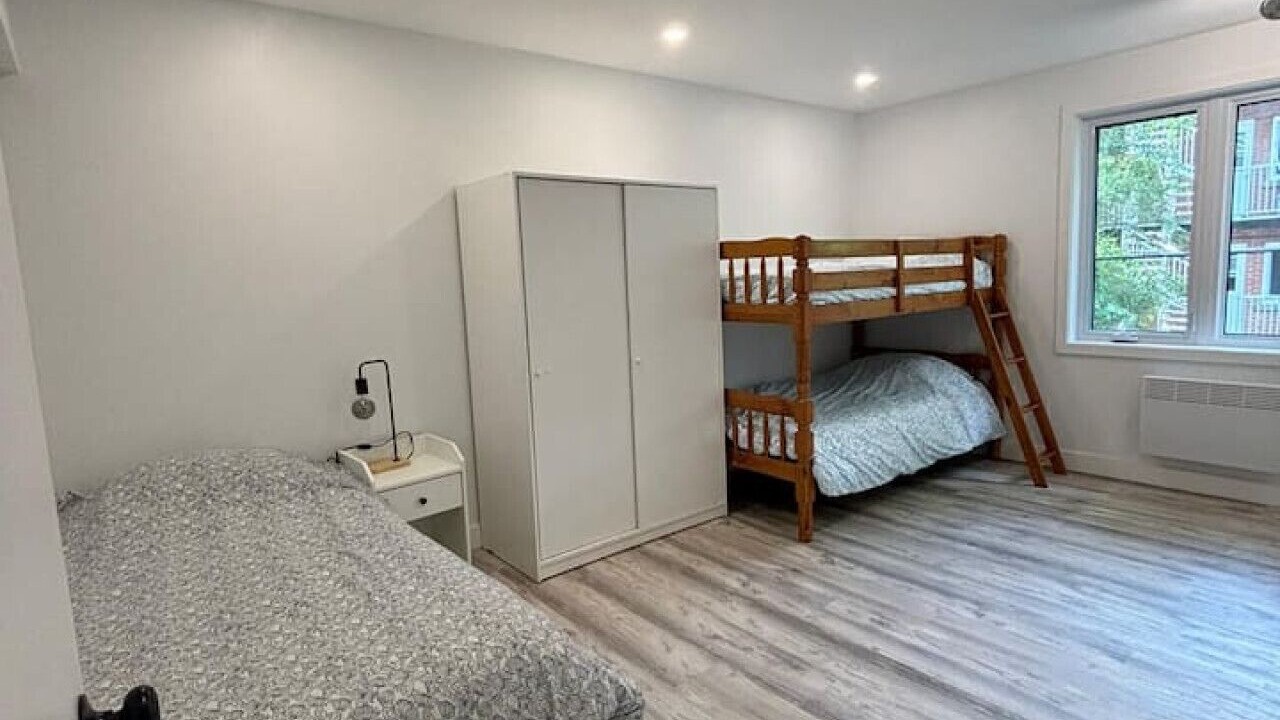 Photo of Bedroom in Cote-Des-Neiges—Notre-Dame-De-Grace