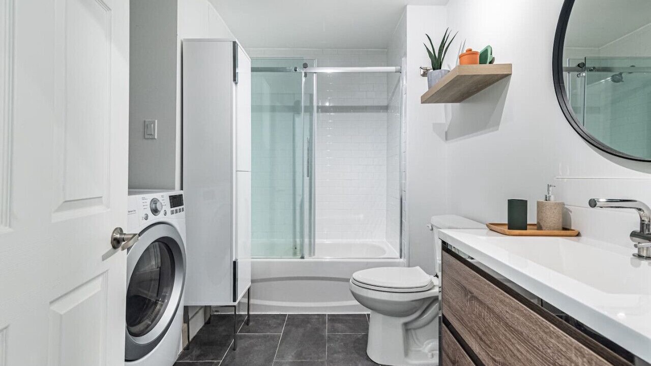 Photo of Bathroom in Mercier-Hochelaga-Maisonneuve