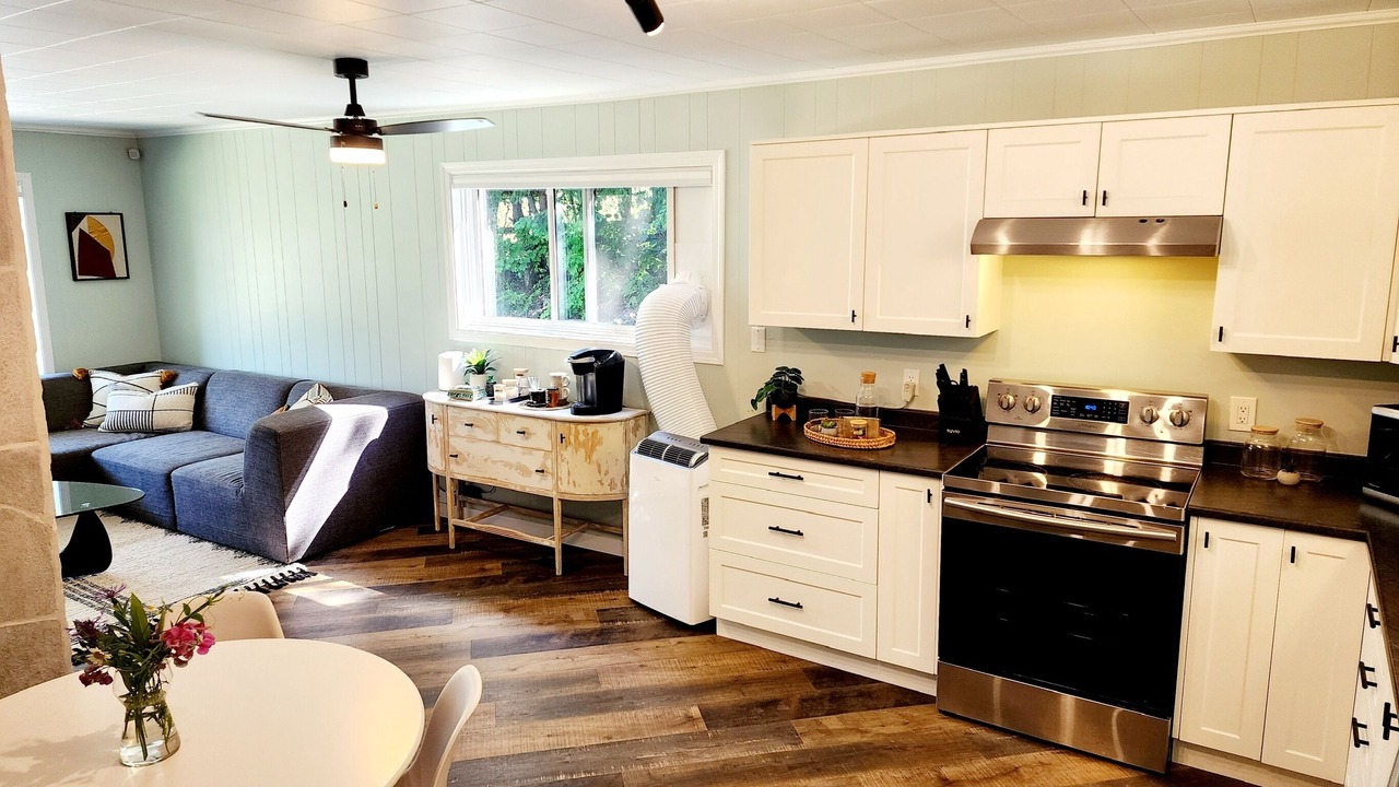 Photo of Kitchen in Canoe