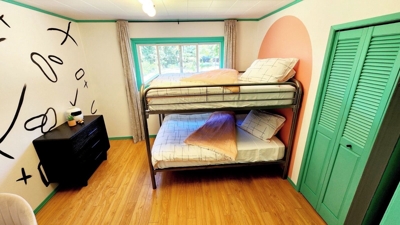 Photo of Bedroom in Canoe