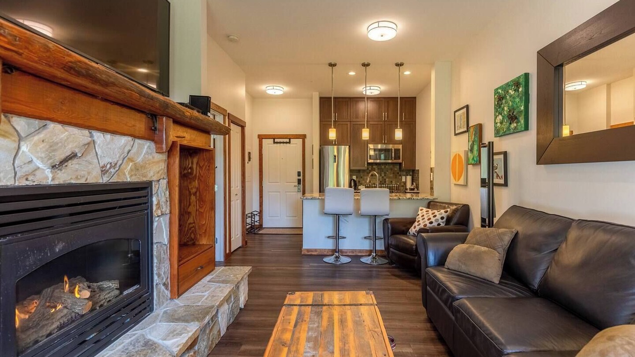 Photo of Livingroom in East Kootenay