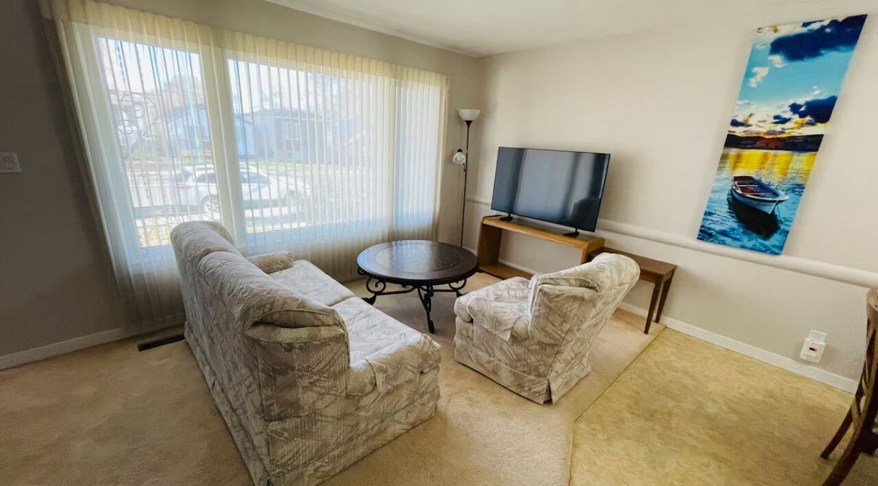 Photo of Livingroom in Regina