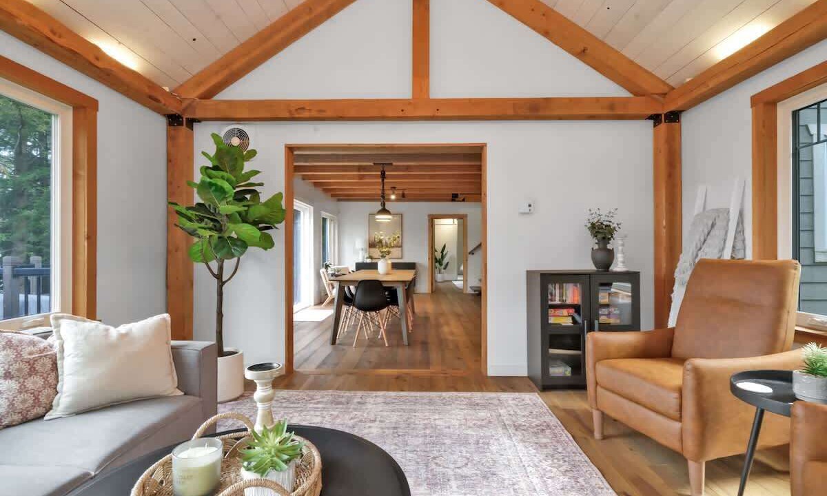 Photo of Livingroom in Val-des-Monts