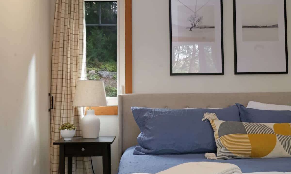 Photo of Bedroom in Val-des-Monts