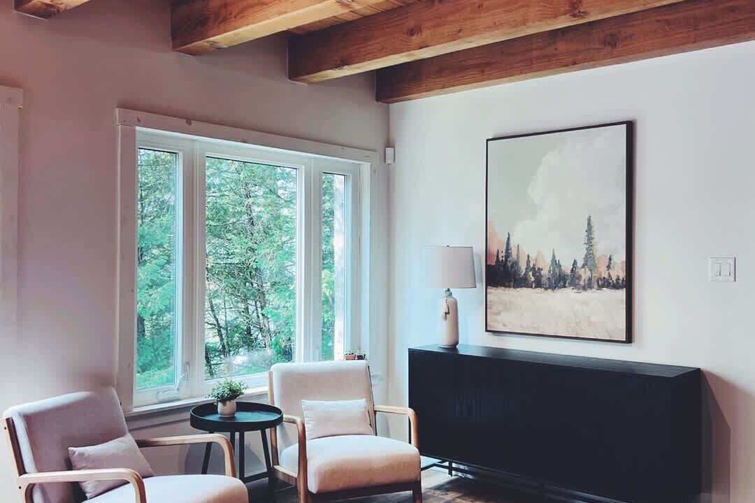 Photo of Livingroom in Val-des-Monts