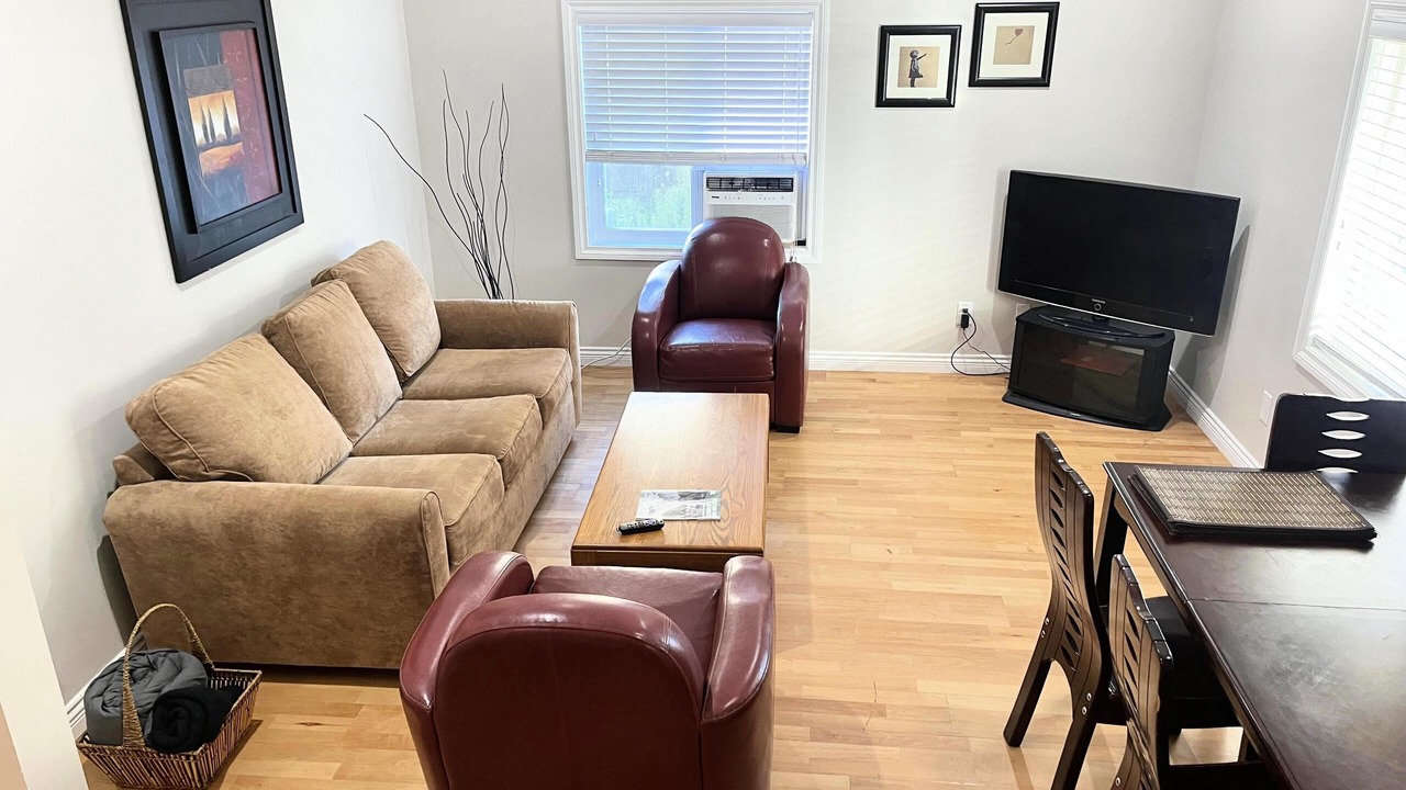 Photo of Livingroom in Chilliwack Proper Village West