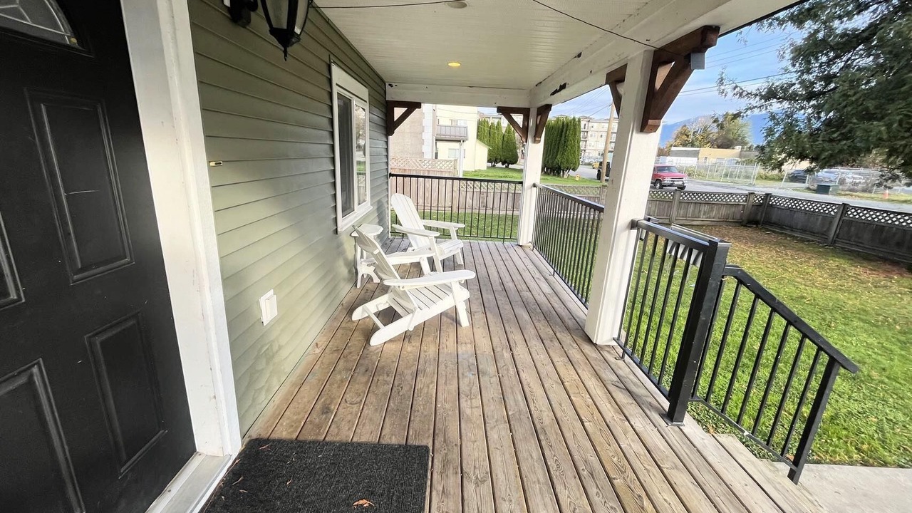 Photo of Patio Balcony in Chilliwack Proper Village West