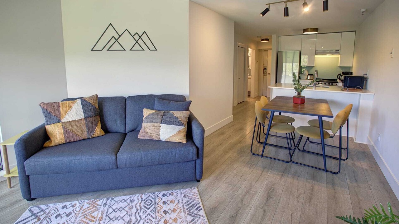Photo of Livingroom in Whistler Cay Heights
