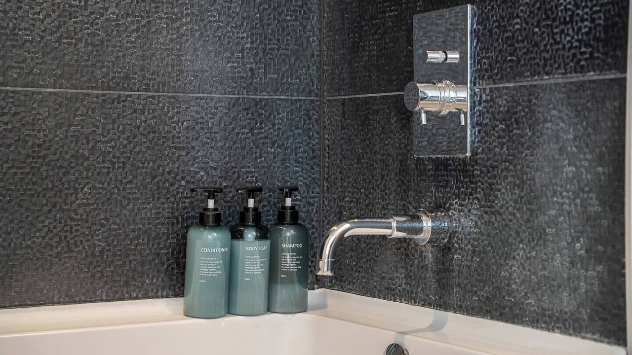 Photo of Bathroom in Victoria Park