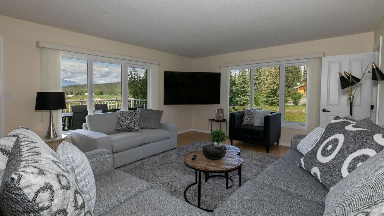 Photo of Livingroom in Division No. 14