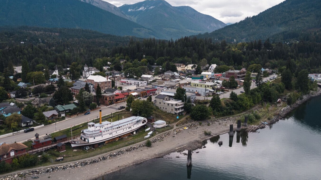 Photo of Others in Kaslo
