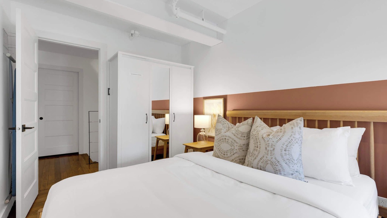 Photo of Bedroom in Old Montreal