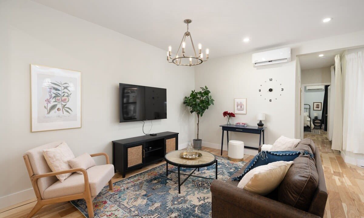 Photo of Livingroom in Mile End