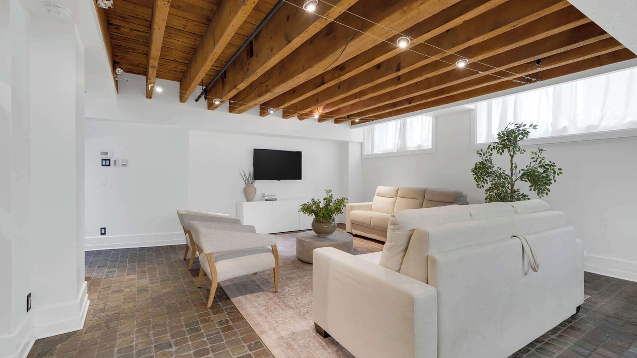 Photo of Livingroom in Old Montreal