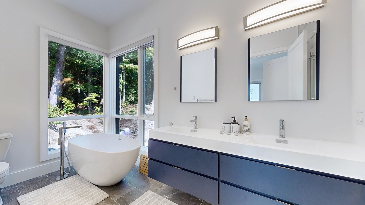 Photo of Bathroom in Tiny
