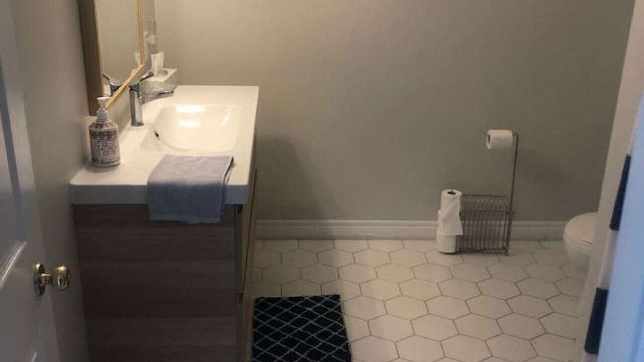 Photo of Bathroom in Waupoos