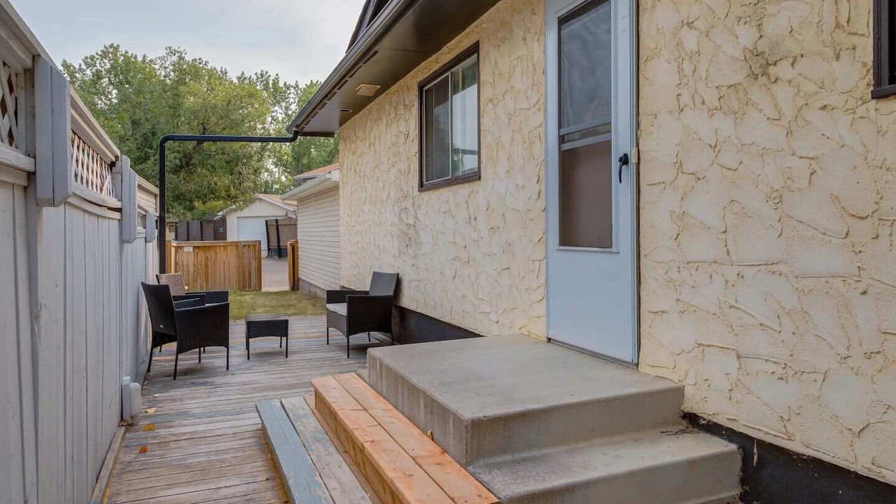 Photo of Patio Balcony in Southeast Calgary