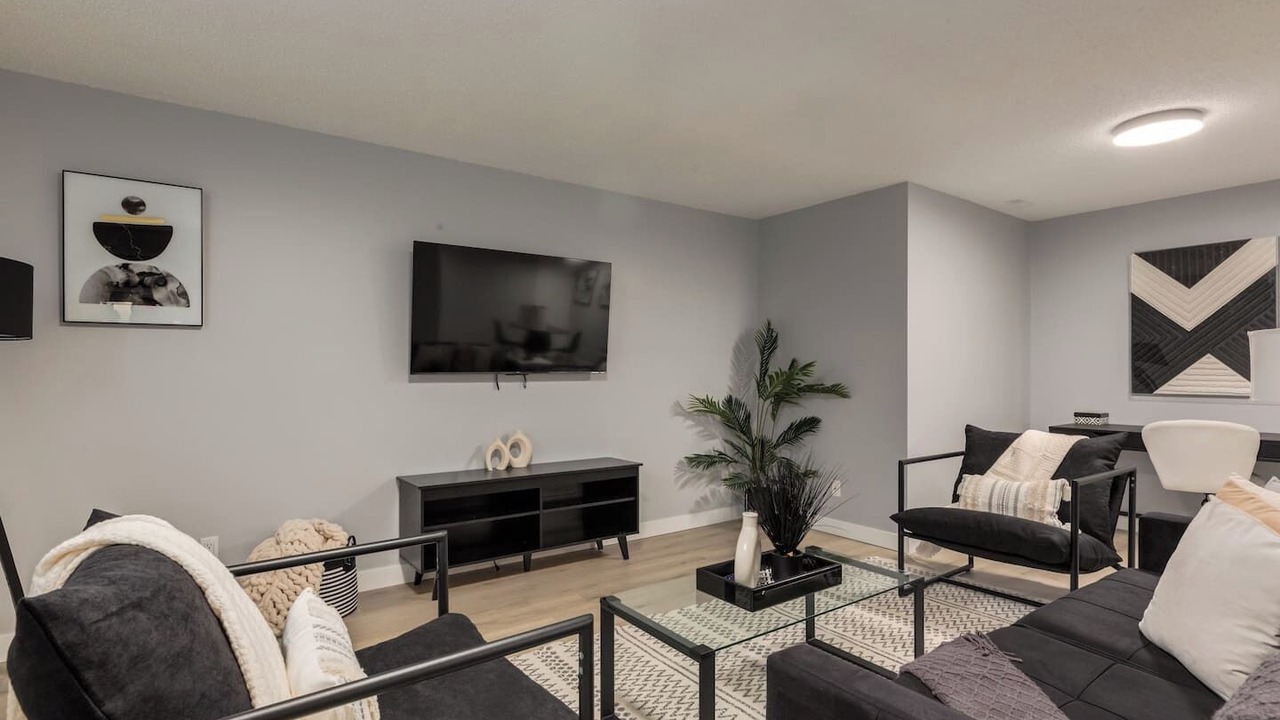 Photo of Livingroom in Southeast Calgary