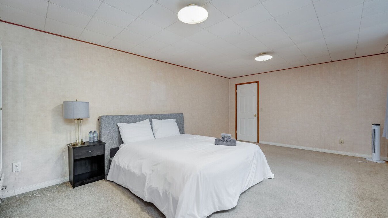 Photo of Bedroom in Cordova Bay