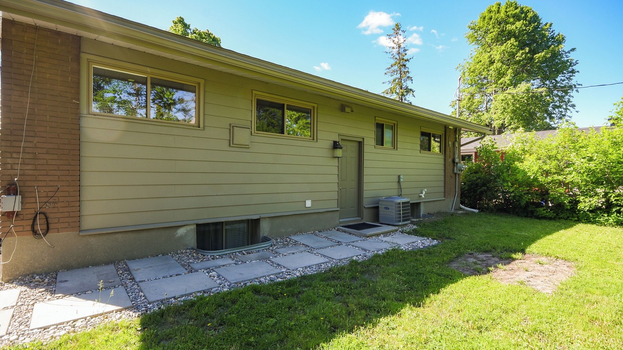 Photo of Outdoor in Ottawa Division