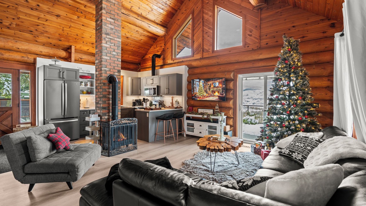 Photo of Livingroom in Vernon