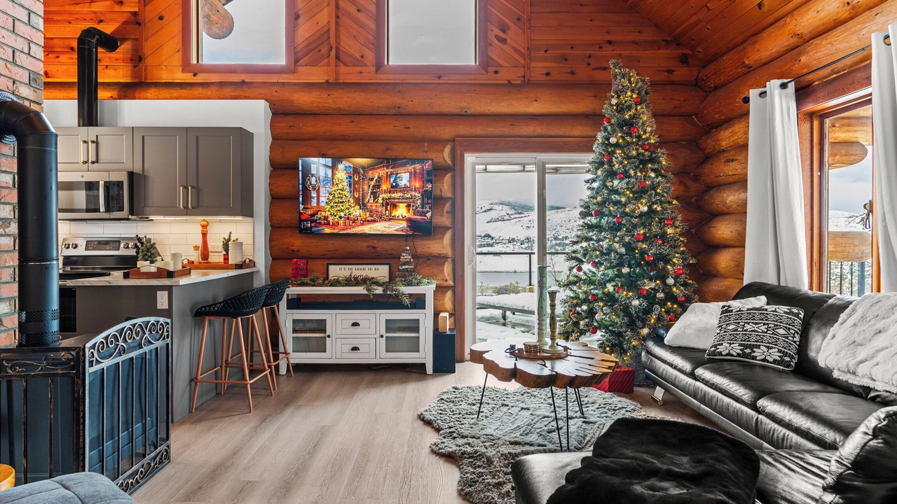 Photo of Livingroom in Vernon