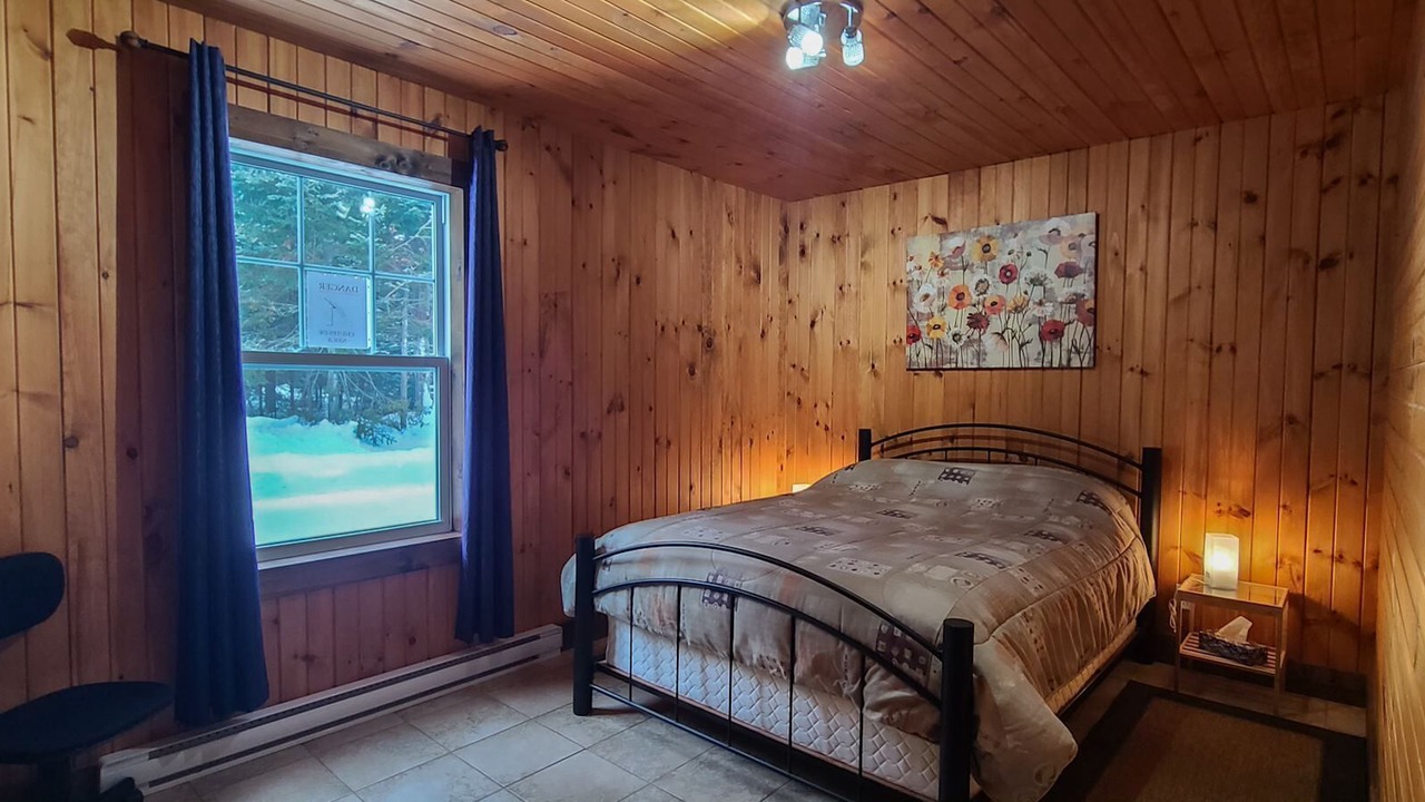 Photo of Bedroom in Mauricie
