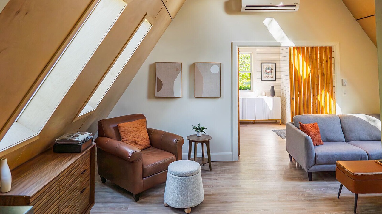 Photo of Livingroom in Amherst