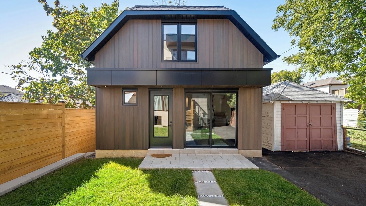 Photo of Outdoor in New Toronto