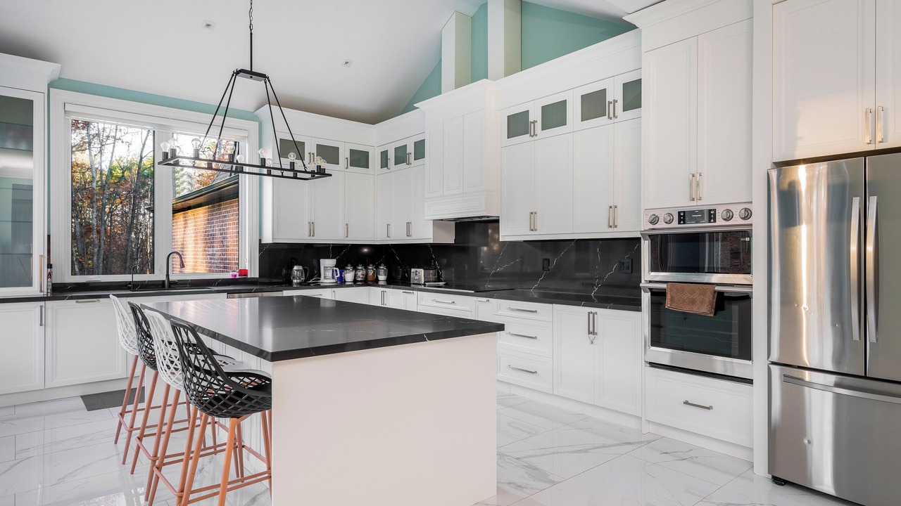 Photo of Kitchen in Bluewater Beach