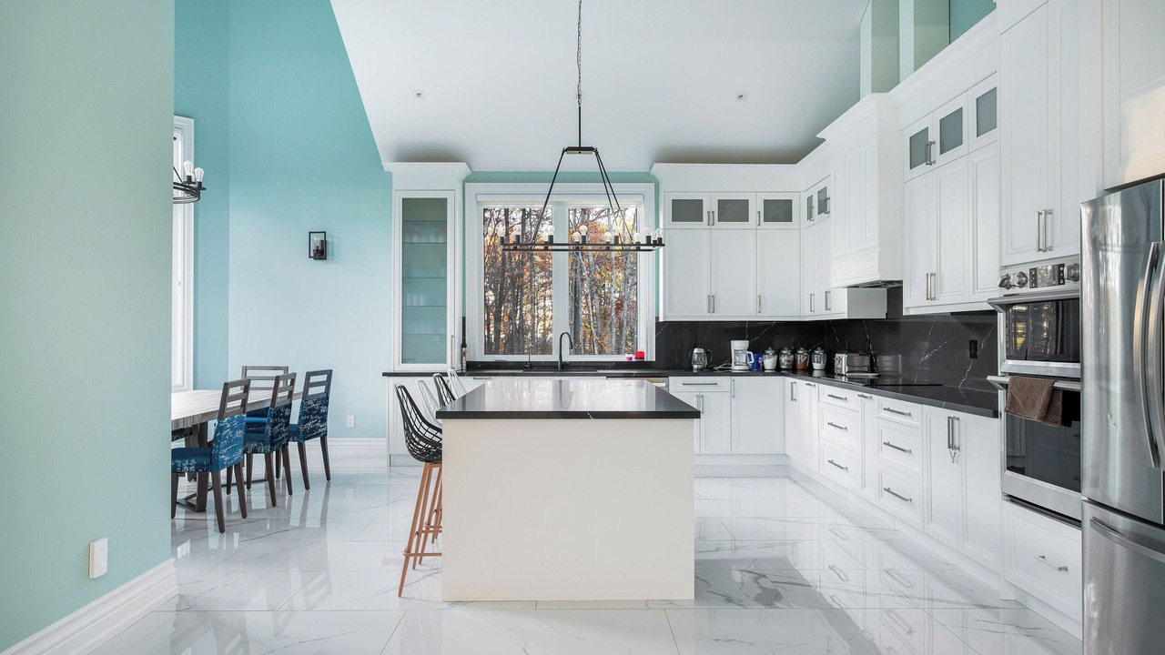 Photo of Kitchen in Bluewater Beach