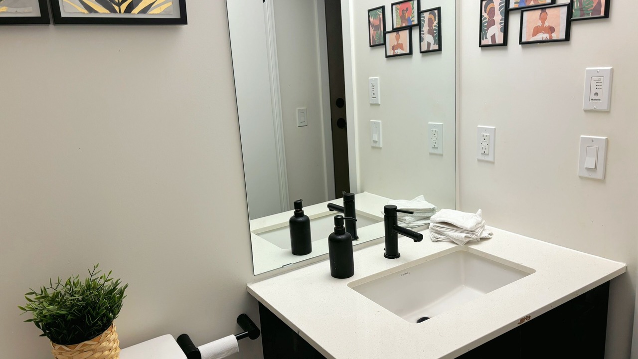 Photo of Bathroom in Harwood