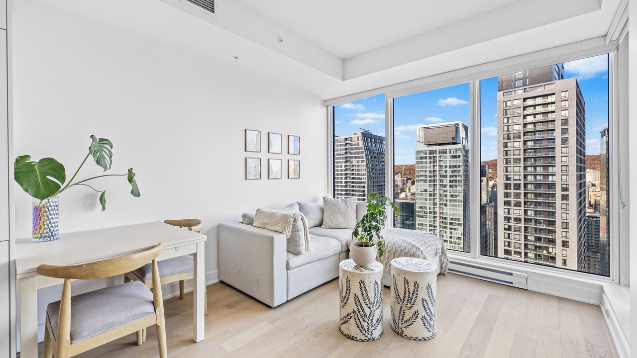 Photo of Livingroom in Montreal