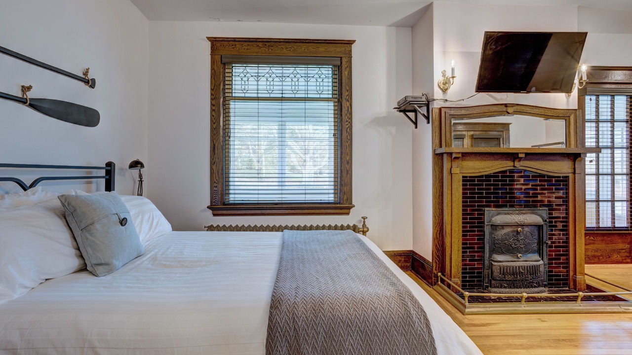 Photo of Bedroom in Lunenburg