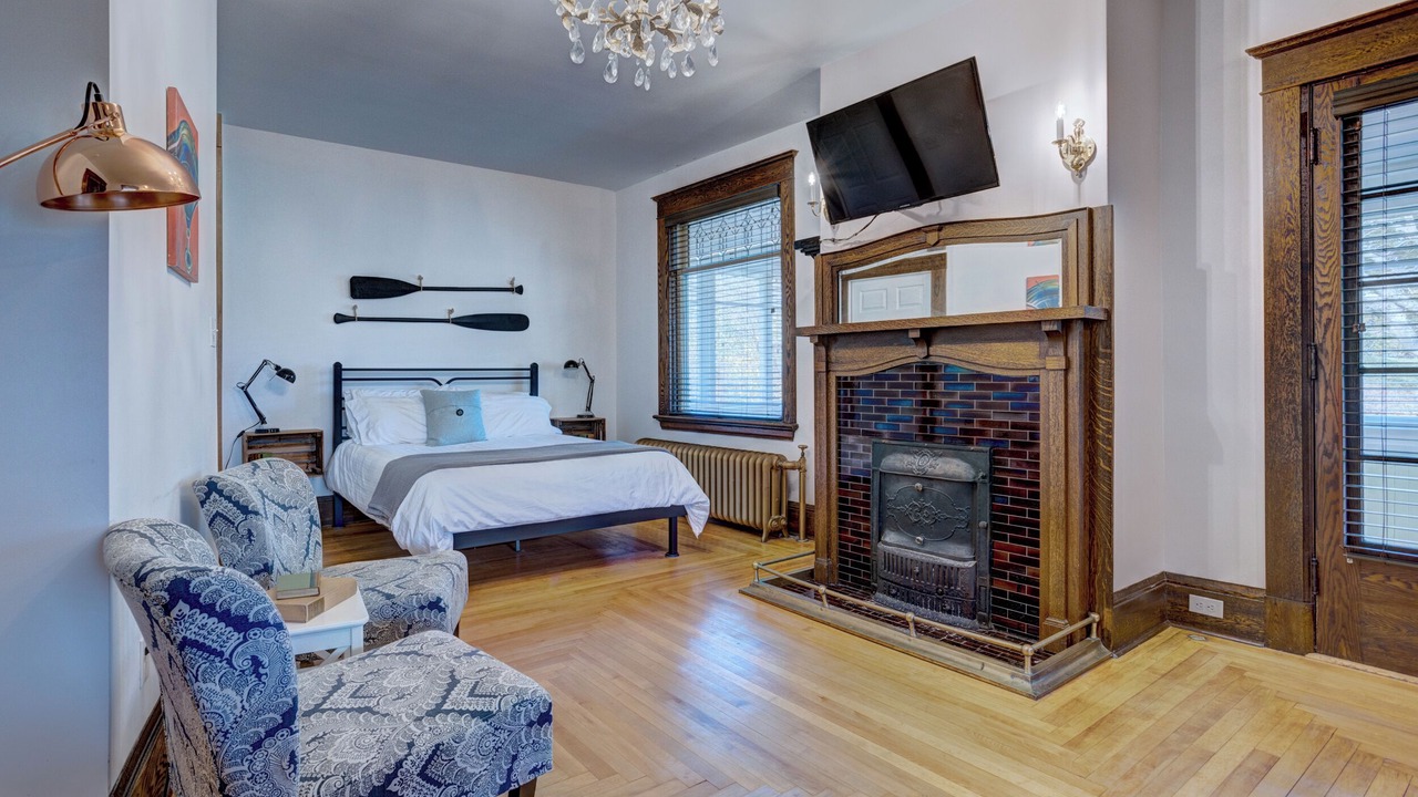 Photo of Bedroom in Lunenburg