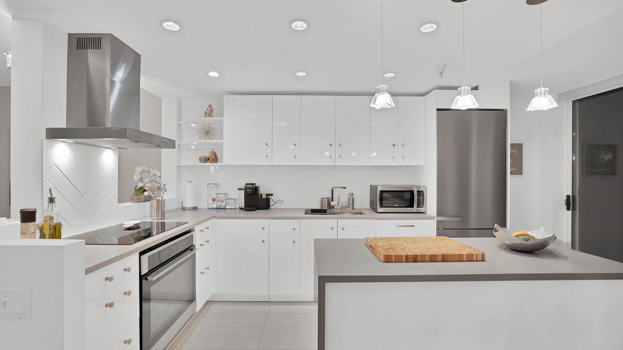 Photo of Kitchen in Coal Harbour